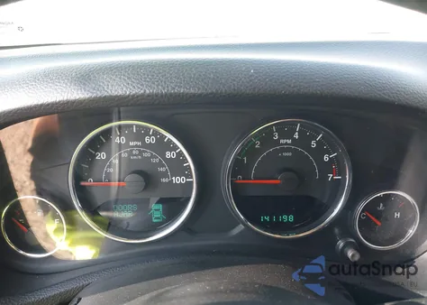 2014 Jeep Wrangler Unlimited Sahara z USA, uszkodzony, nr VIN 1C4BJWEG6EL110779